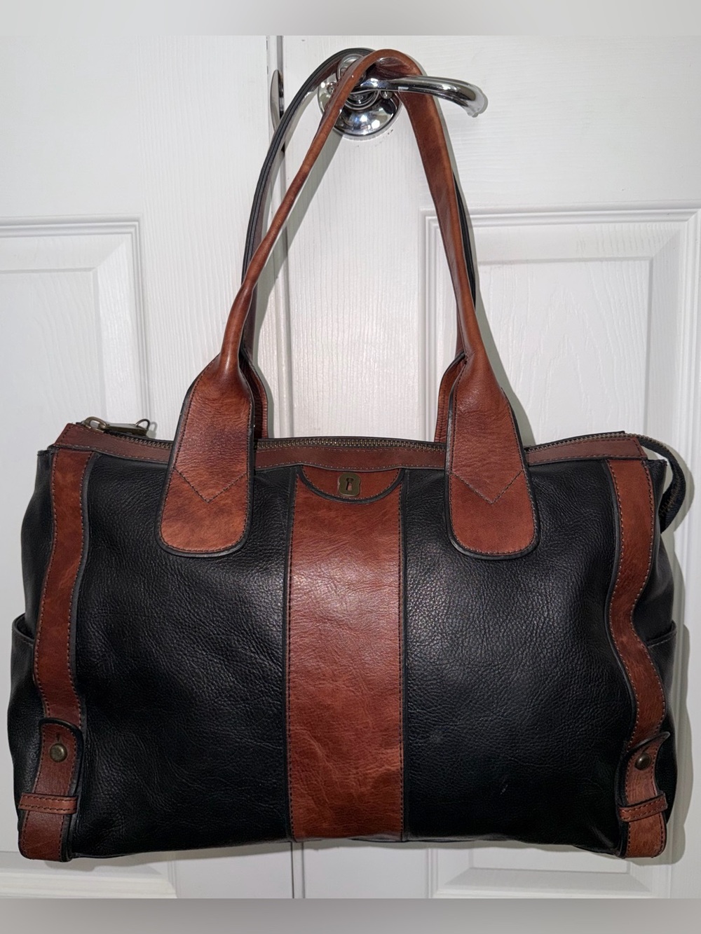 FOSSIL Reissue Weekender Black/ Brown Leather Satchel Shoulder Bag - Picture 2 of 16